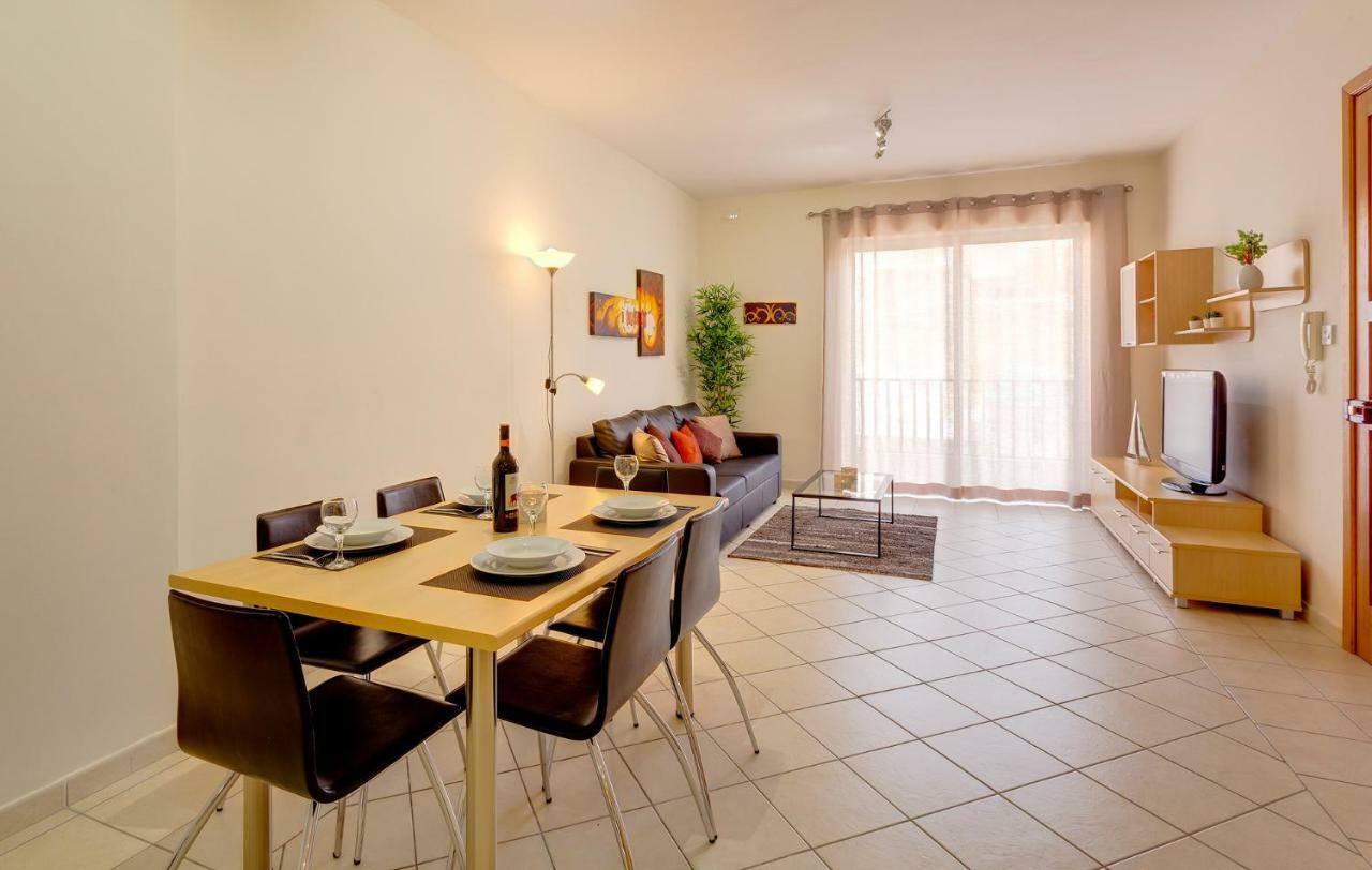 Spacious, Top Location Sliema Apartment Luaran gambar